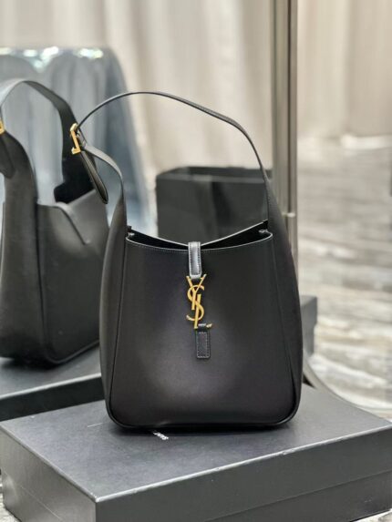 Yves Saint Laurent  Hot selling LE 5A7 underarm bag