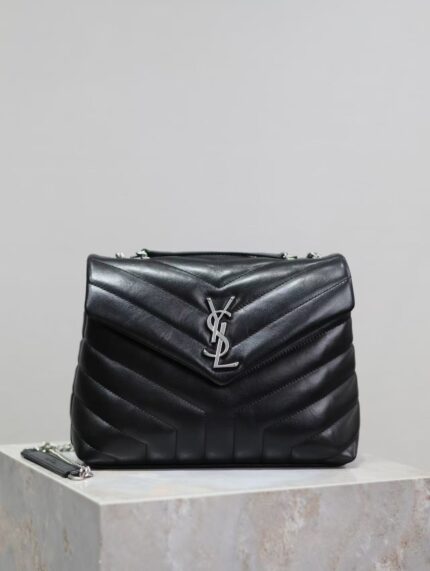 YSL Loulou 23cm · Black with Gold Buckle