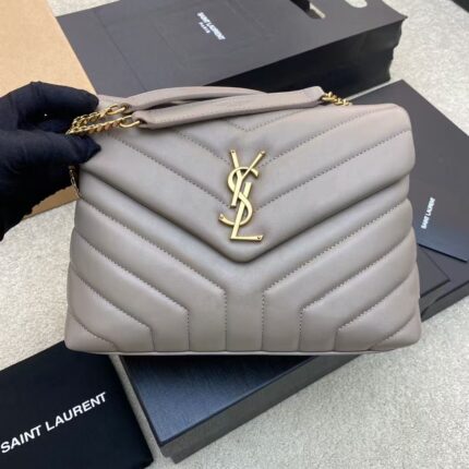 YSL SAINT LAURENT 23cm LOULOU Small Y-Quilted Leather Bag