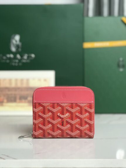 GOYARD MATIGNON MINI Coin Purse full zip around closure