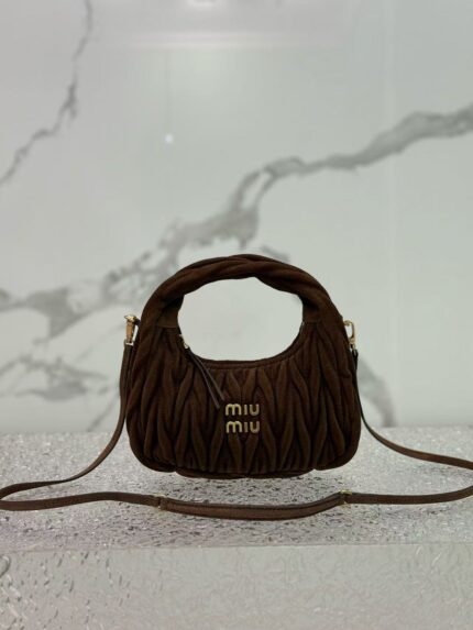 MIUMIU  Wander Small Handbag Fashionable high-end feel  Stylish and sophisticated