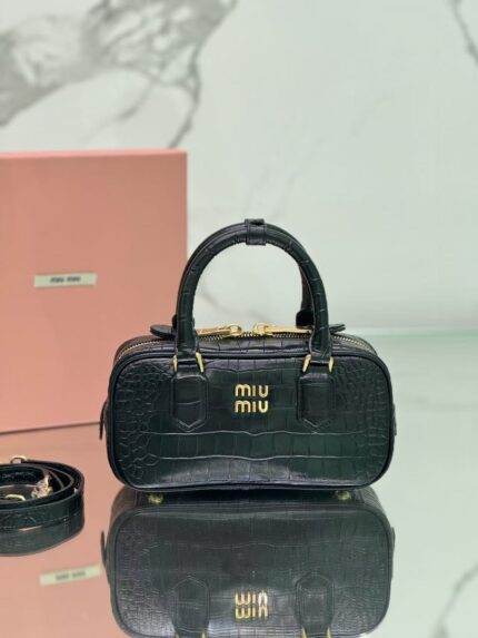 MIUMIU New Arrival Bowling Bag Timeless classic   Fashionable classic